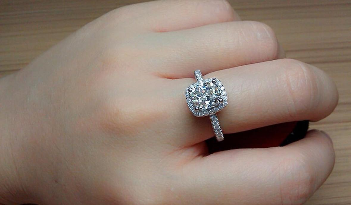 925 Sterling Silver Halo Engagement Ring