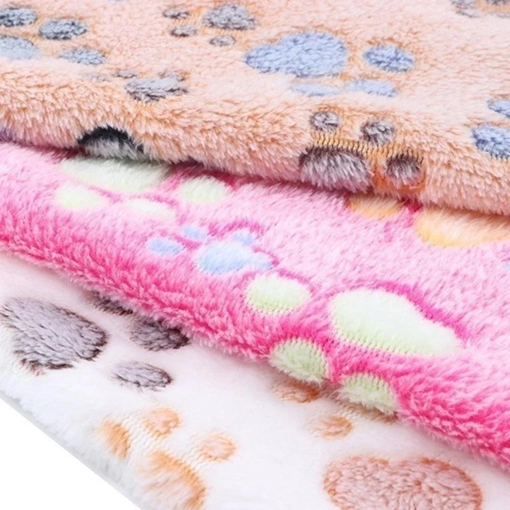 Soft Comfortable Pet Blanket: Cuddle Purrfection - Heart Crafted Gifts